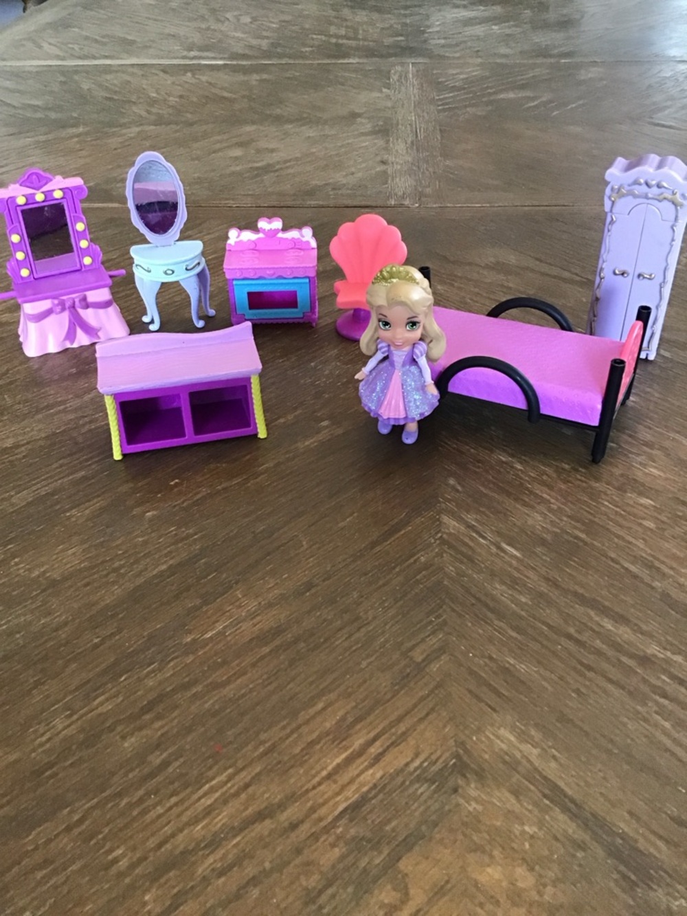 Disney Tangled Rapunzel doll and various room accessories.